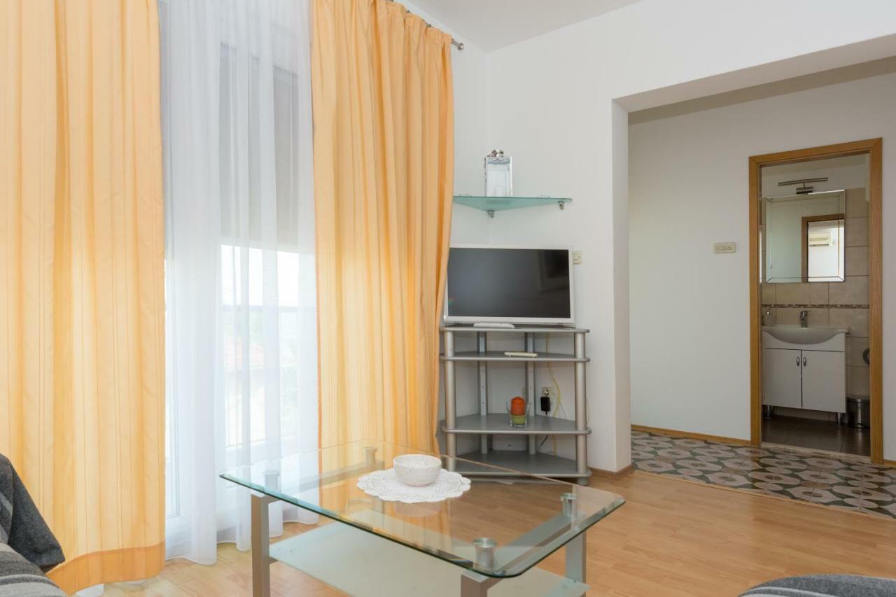 Apartments Pericic Podstrana Exterior photo